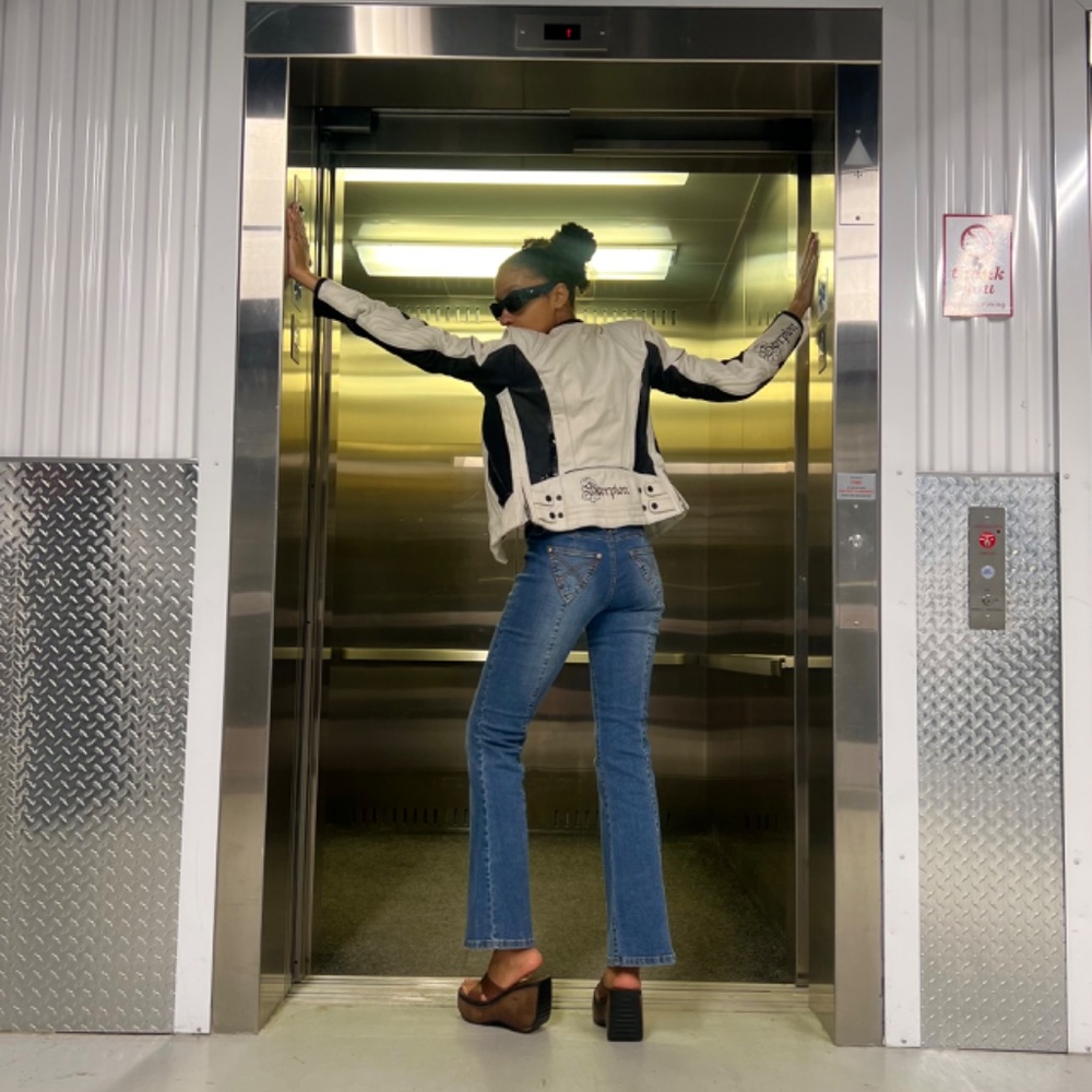Jeans - Picture 6 of 8